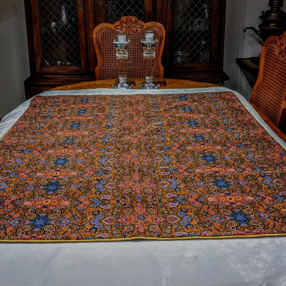 Table cloth - Picture 4 of 6